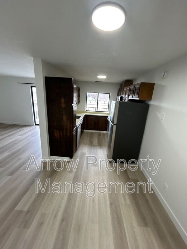 Photo - 201 E Arbor Ave