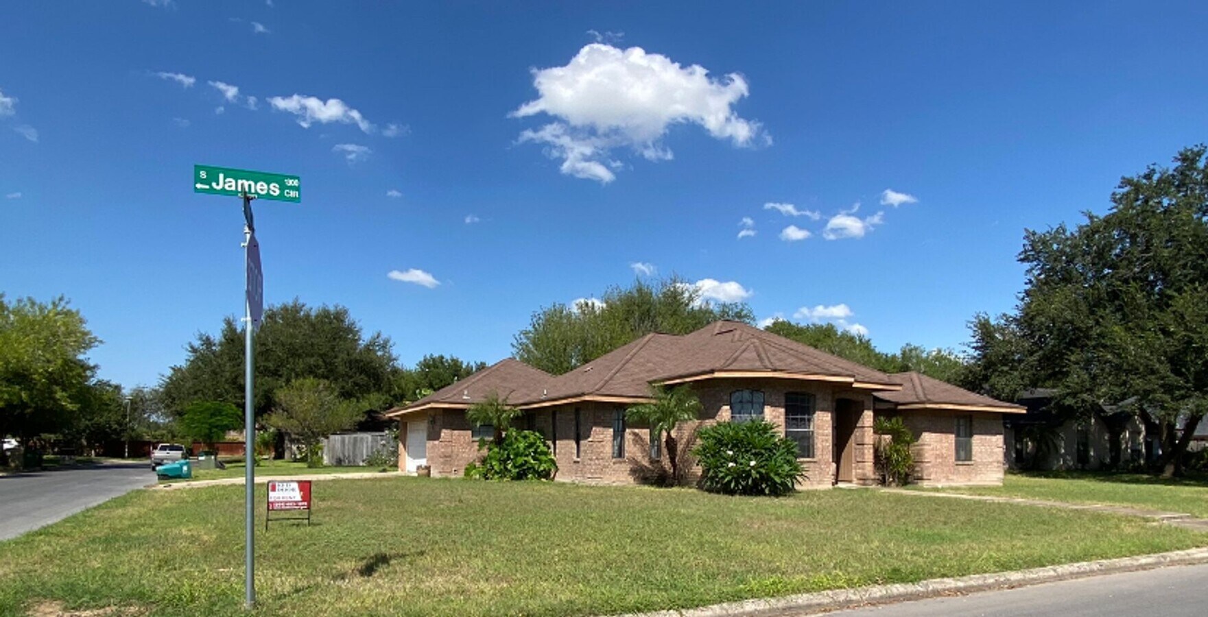 Photo - 1305 James Cir