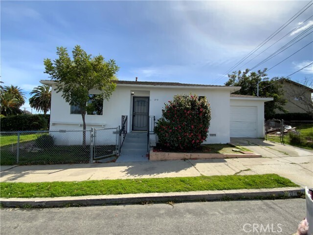 Building Photo - 819 Crestwood St Rental