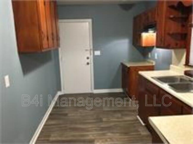 Photo - 109 Fifth Ave