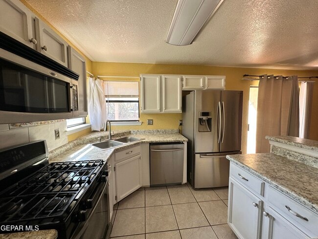 Photo - 7100 Oval Rock Dr