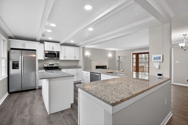 Photo - 8512 Rose Marie Dr