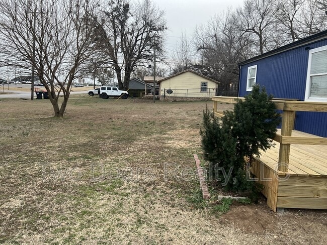 Photo - 504 Georgia St