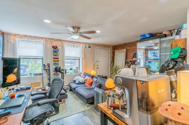 Photo - 214 6th St Unit 1