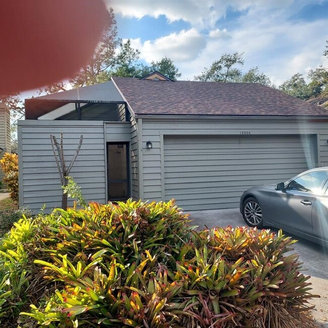 Building Photo - 13804 Lazy Oak Dr