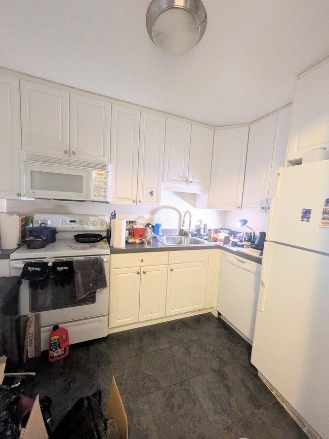 Photo - 10 E Ontario St Unidad 3210