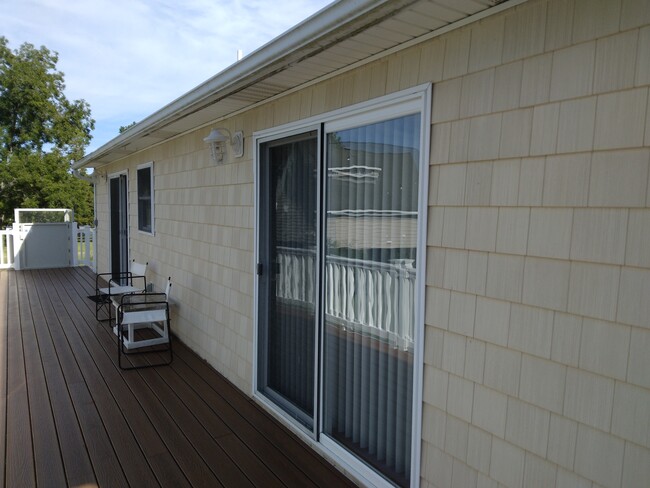 Photo - 220 Riverview Ave