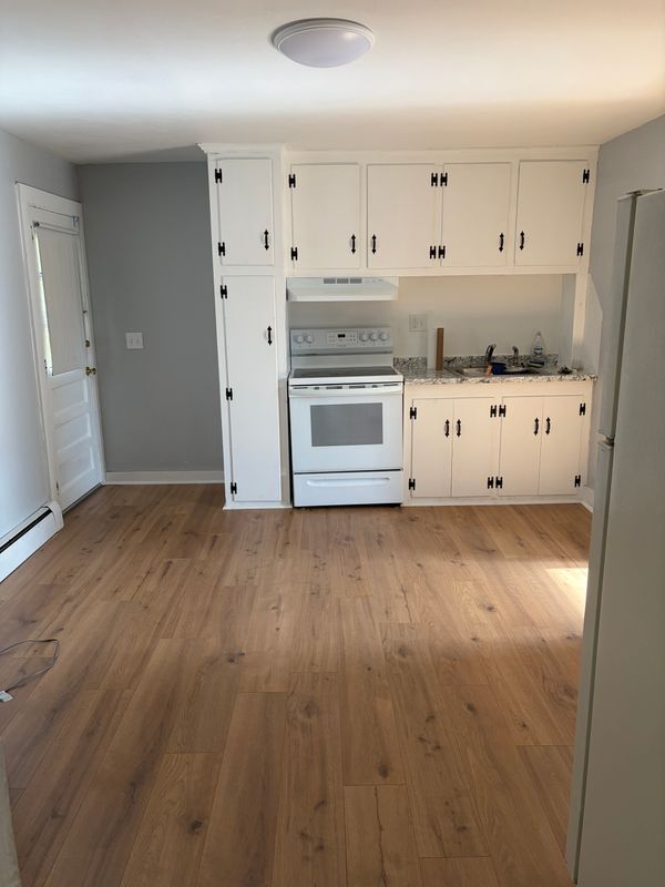 323 Saybrook Rd Unit 2nd floor