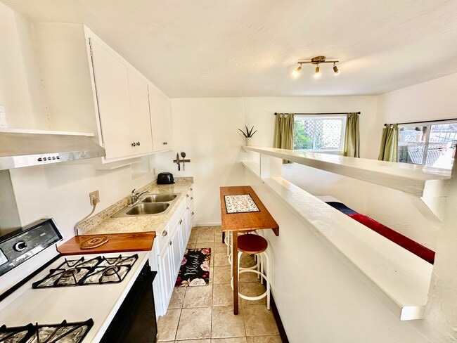 Photo - 1053 Cragmont Ave Unit A