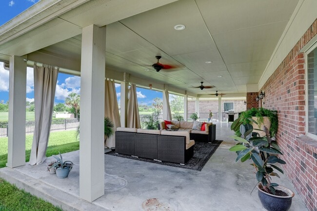 Photo - 307 Twin Timbers Ln