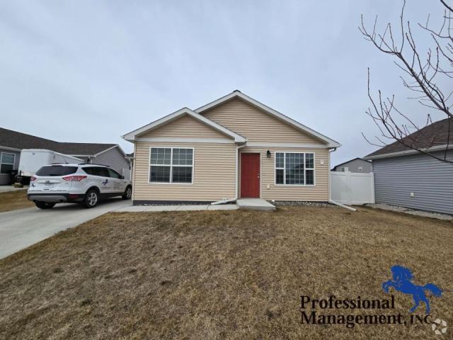 Building Photo - 3 bedroom in Billings MT 59105 Rental