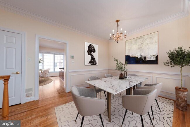 Photo - 1308 McLean Crest Ct