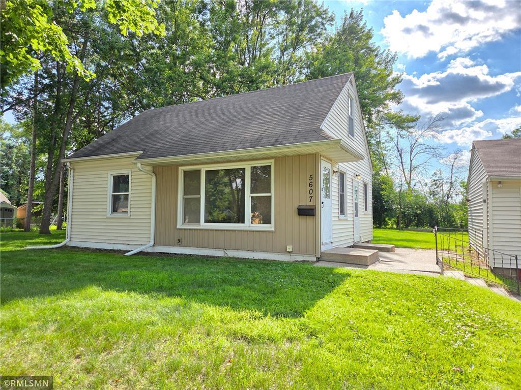 Photo - 5607 Regent Ave N