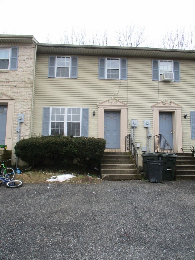 3BR Townhome - Northampton School District - 3BR Townhome - Northampton School District