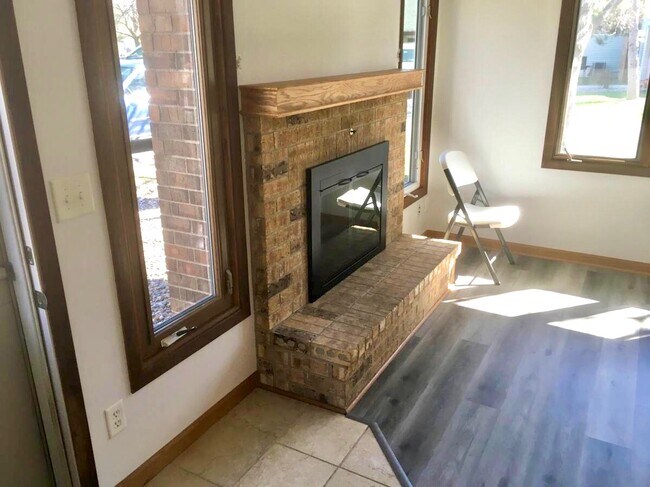 Photo - 4674 Lenore Ln