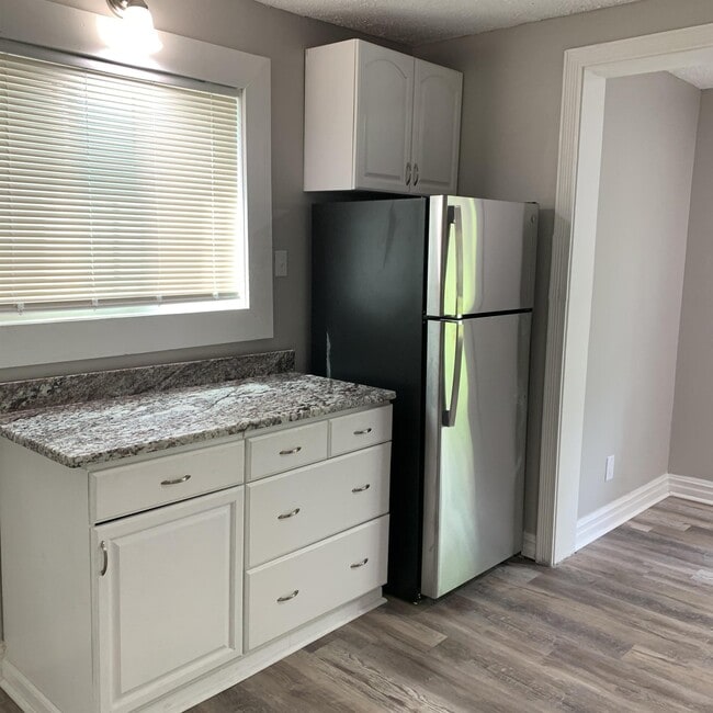 Photo - 1005 Teall Ave