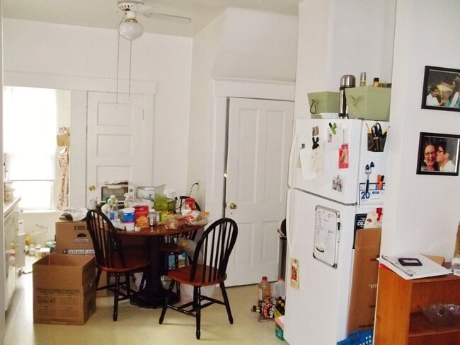 Photo - 605 1/2 N State St