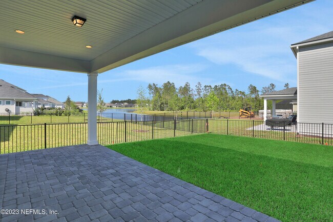 Photo - 265 Settler's Landing Dr