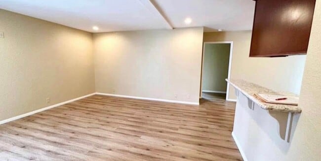 314 Shady Ln Unit Na
