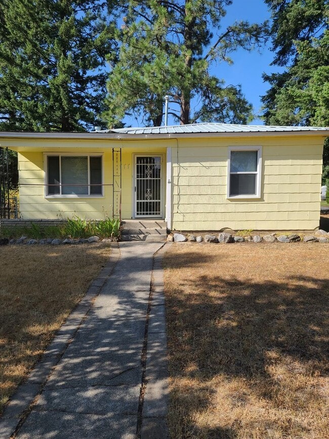 Photo - 11TH AVENUE HOUSE (P#297)