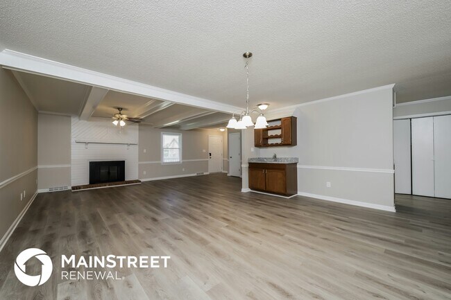 Photo - 183 Scottsdale Ln