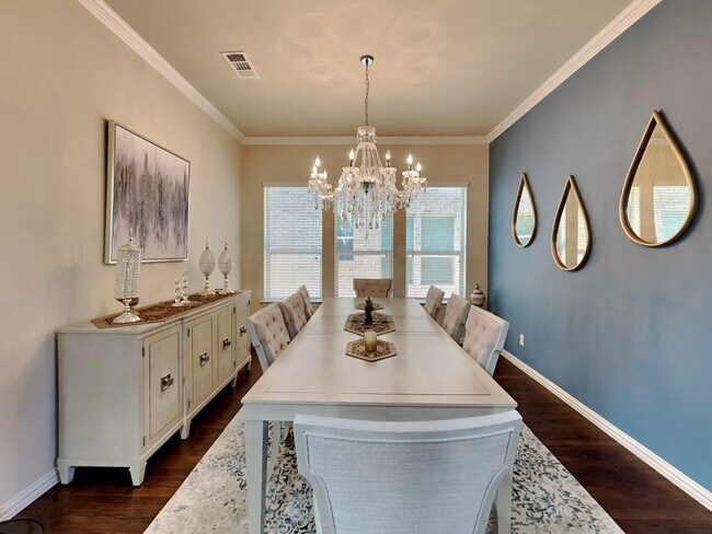 Photo - A Stone Hollow Showstopper: Grand Design, Gourmet Kitchen & Outdoor Living