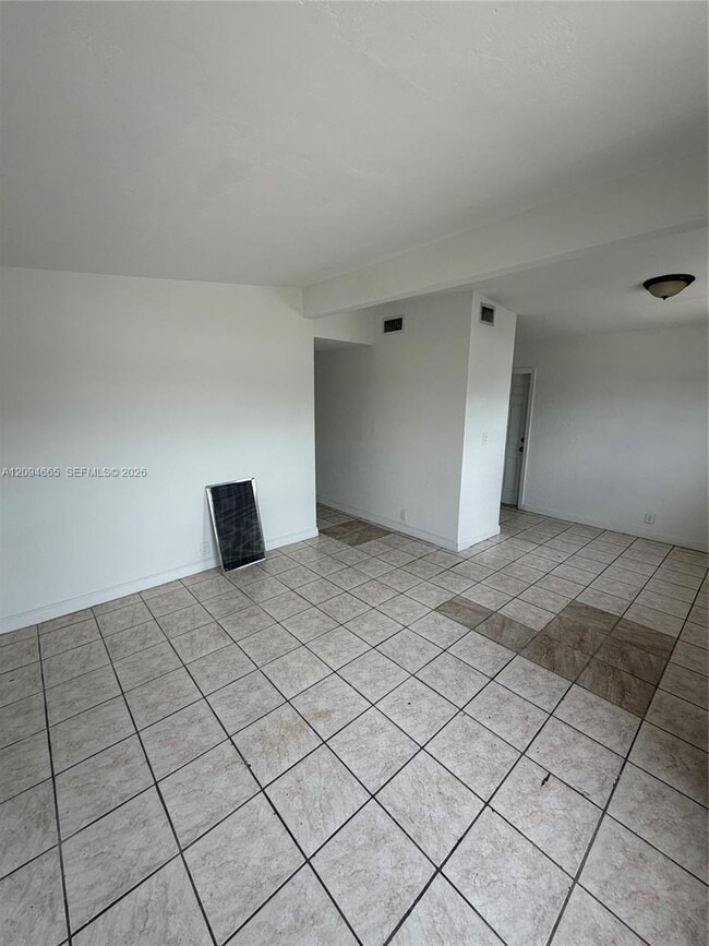 520 W 22nd St