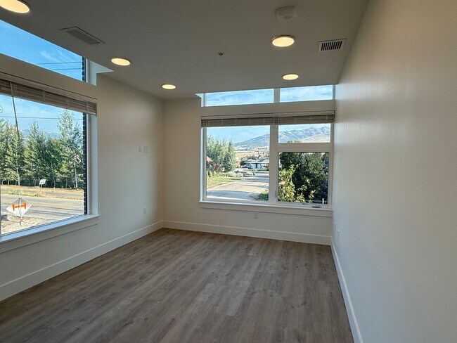 Photo - Valley Apartments Unidad 2c