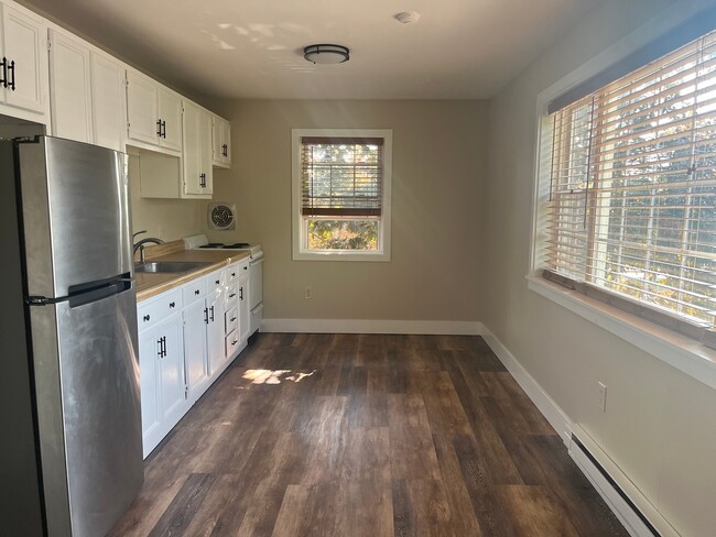 48 Turnpike St Unit 6
