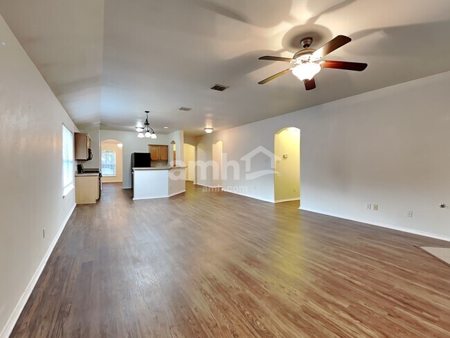 Photo - 3833 Pinebluff Ln