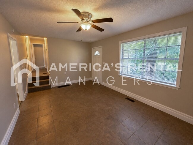 Photo - MOVE IN SPECIAL!!! - Home for rent in Pinson! Available to View Now! Sign a 13-month lease by 7/3...