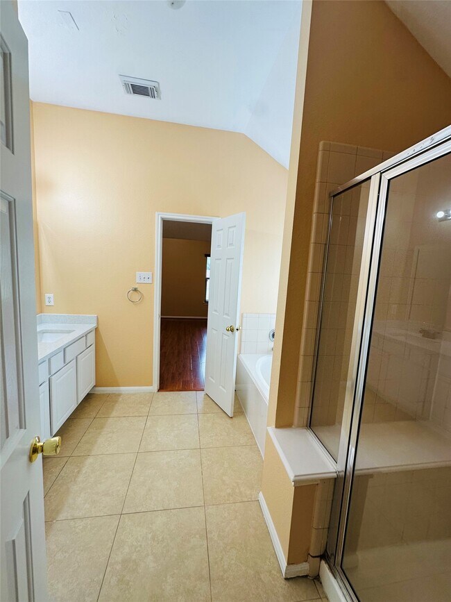 Photo - 20506 Rainstone Ct