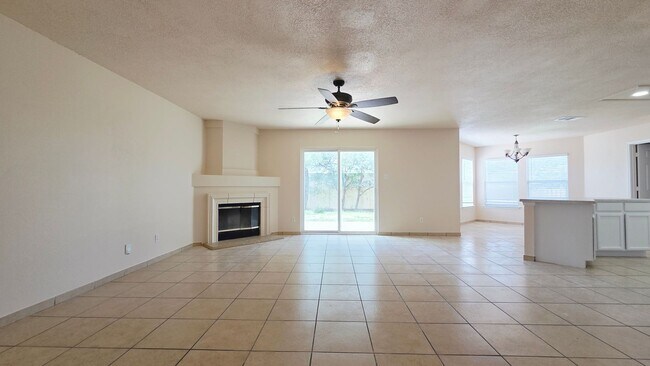Photo - 5 Bedroom Beauty! Far NorthWest SA off Potranco and Loop 1604