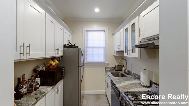 Photo - 25 Glenville Ave