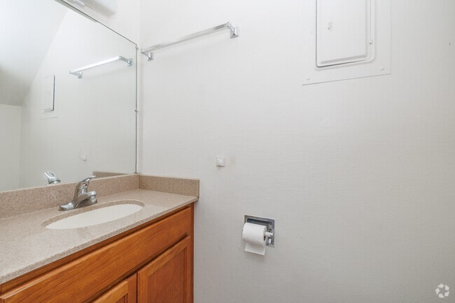 2BR, 1.5BA - 1,300SF - Half Bath