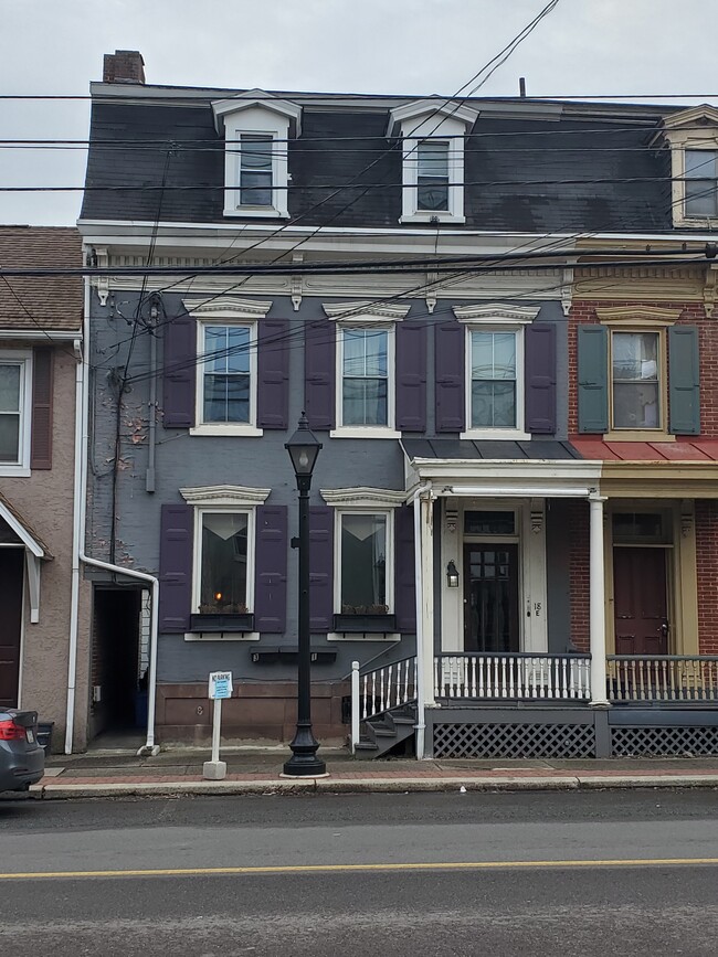 Photo - 18 E Main St Unit 2