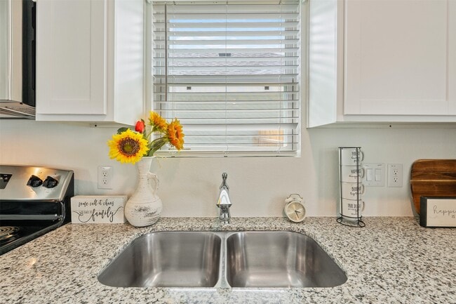 16462 Valerie Marie Pl
