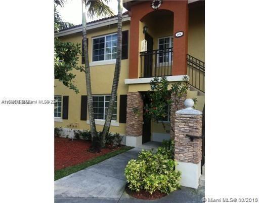 Photo - 3398 NE 9th Dr Unidad 102 Rental