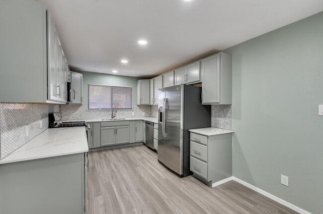 Photo - 2712 Chebi Ln