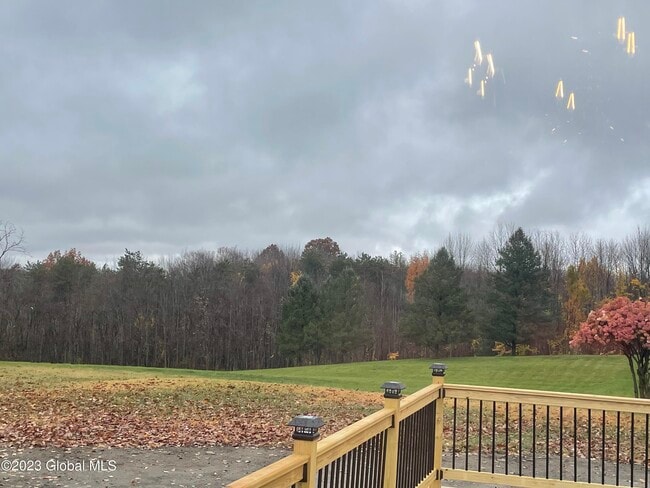 Photo - 154 Weatherwax Rd