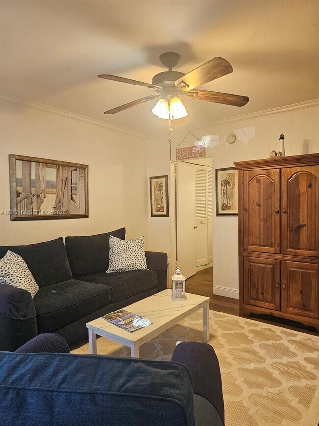 Photo - 325 Fernwood Rd Unit 10