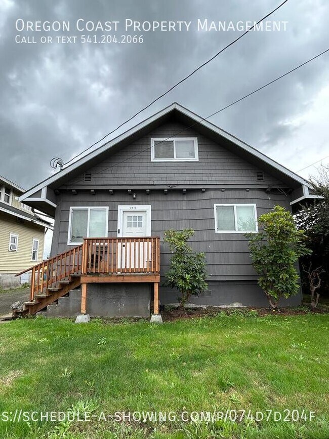 Building Photo - 2519 6th St Rental