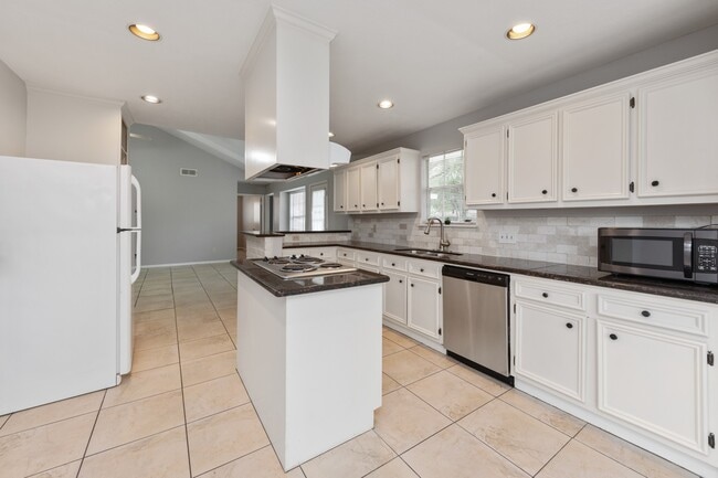 Photo - 5111 Crystal Bay Dr