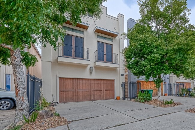 Building Photo - 5426 Darling St Rental