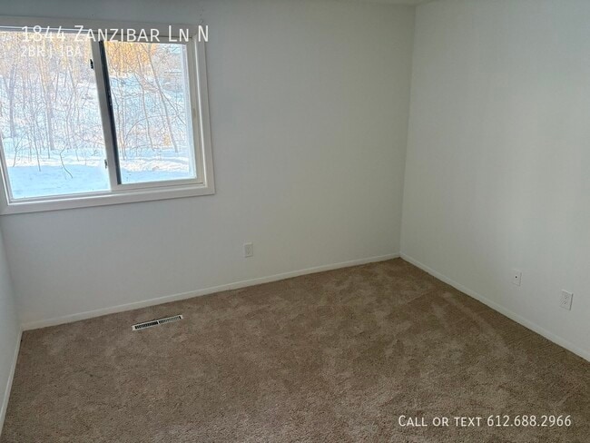 Photo - 1844 Zanzibar Ln N