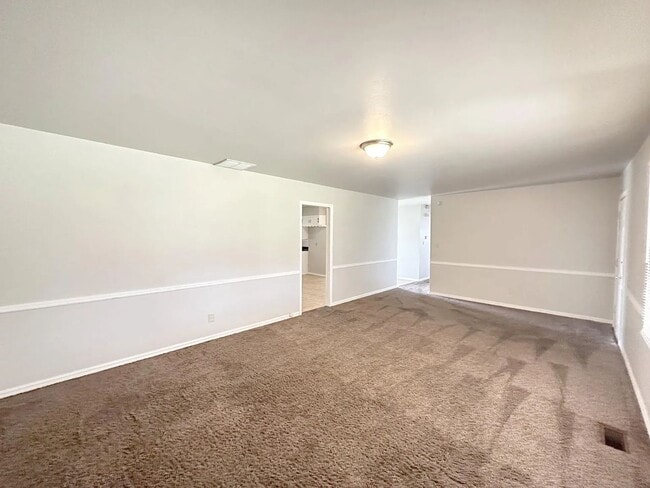 Photo - 3 Bed/1 1/2 Bath/1 Car with Carport