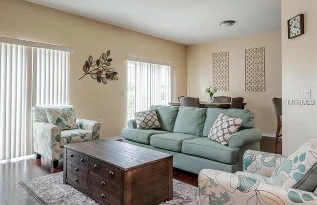 Photo - 2 Community Pools • 3-Bed Townhome • Gated Community • Modern Kitchen • Prime New Tampa Location