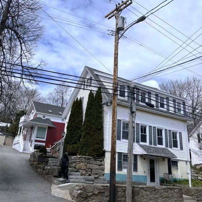 38 Townsend Ave Unit 38 C