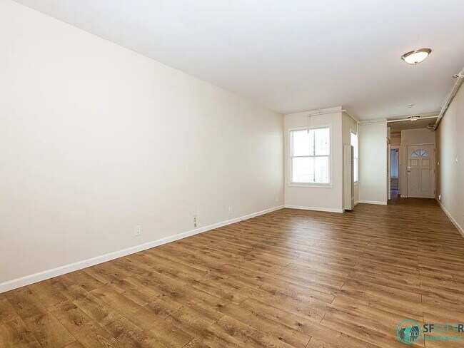 Photo - 64 Langton St