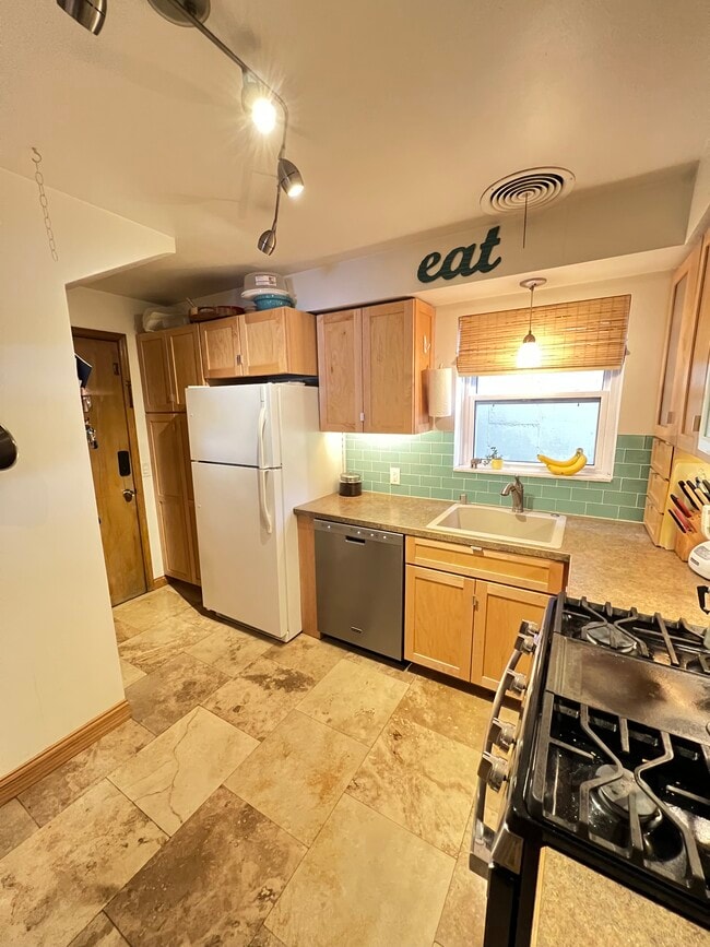 Photo - 409 Palomino Ln Unidad 1B